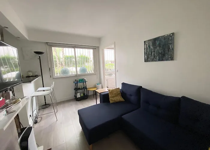 Eiffel Tower - Cosy Flat *